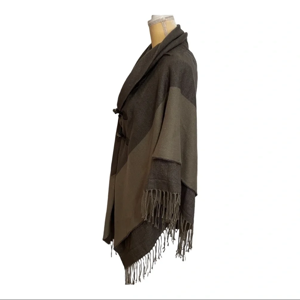 Apt 9 Poncho Brown and Tan‎ with Fringe